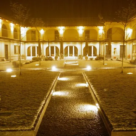 Cascina Varie * Castagnito