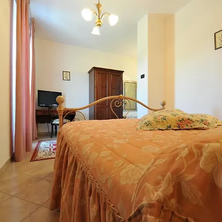 Cascina Varie * Castagnito