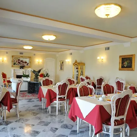 Cascina Varie Castagnito